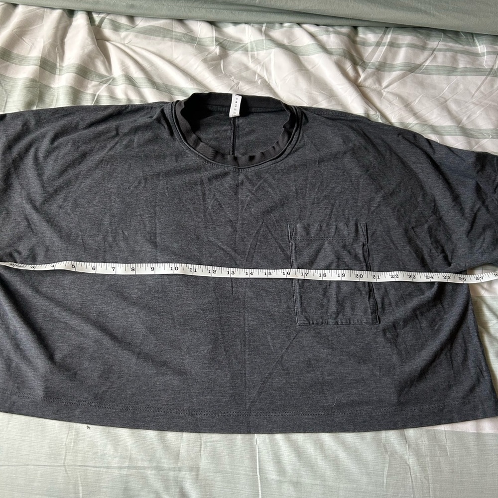 Lululemon Check The Box Oversized Crop Tee Size 10 Gray